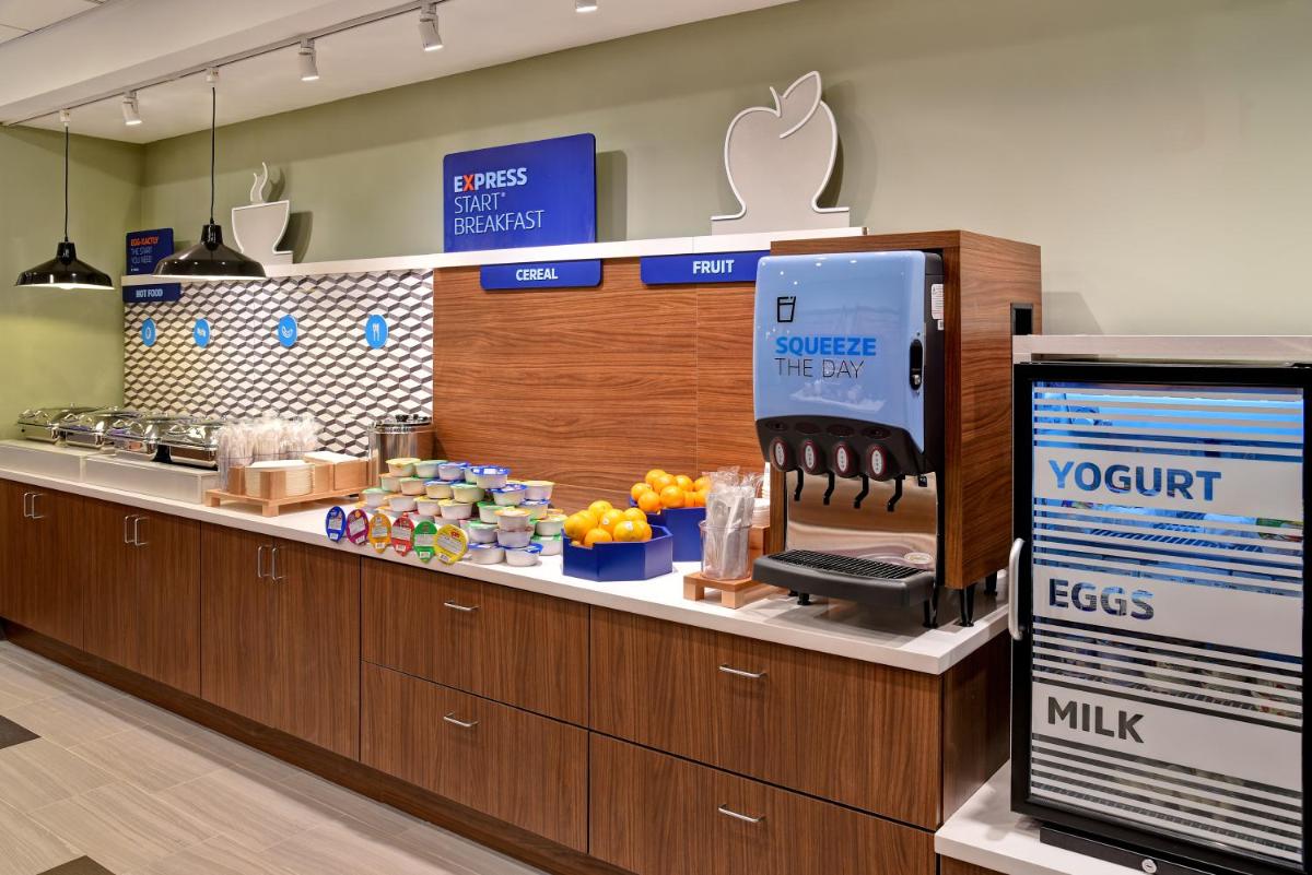 Holiday Inn Express & Suites - Ottawa - image 7