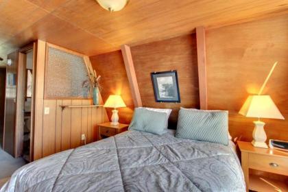 Alpine Chalets at Otter Rock - image 12