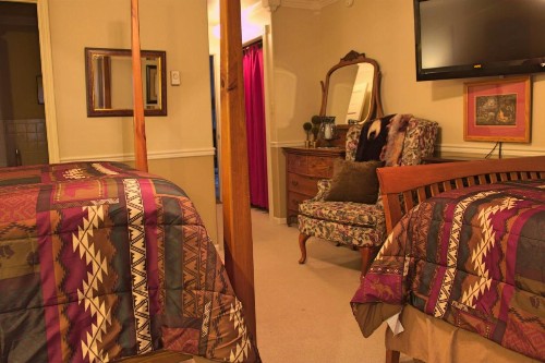 Black Bear Manor - image 14
