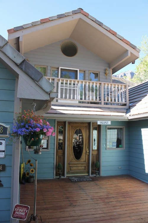 Black Bear Manor - image 28
