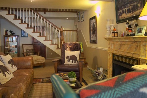 Black Bear Manor - image 29