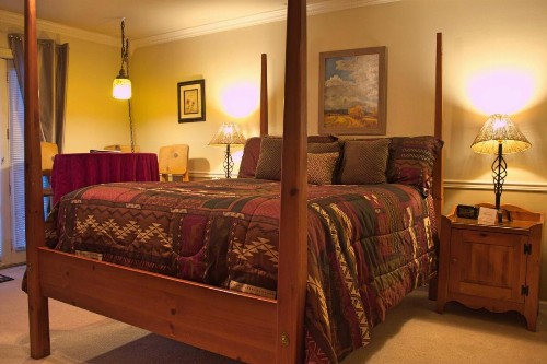 Black Bear Manor - image 35