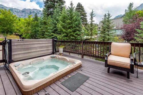 Quality Inn - image 12