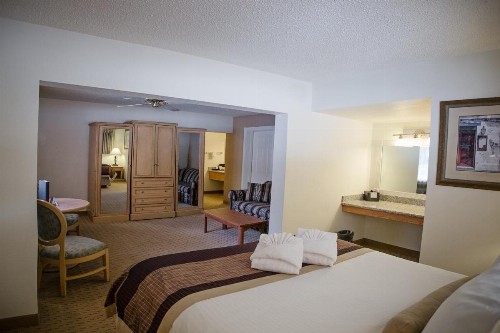 Twin Peaks Lodge & Hot Springs - image 22
