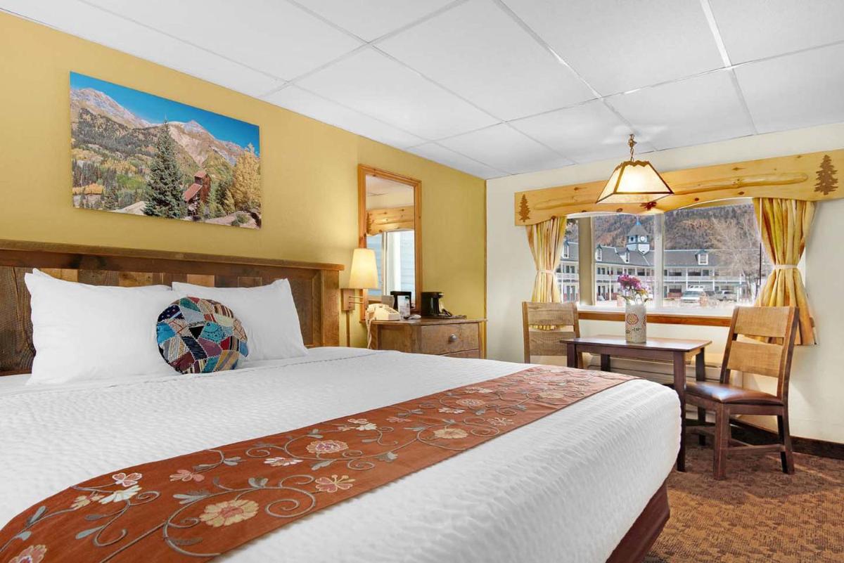 Box Canyon Lodge and Hot Springs - main image