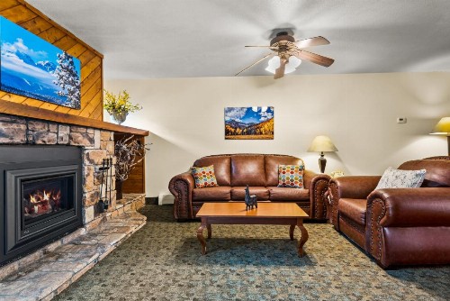 Box Canyon Lodge and Hot Springs - image 32