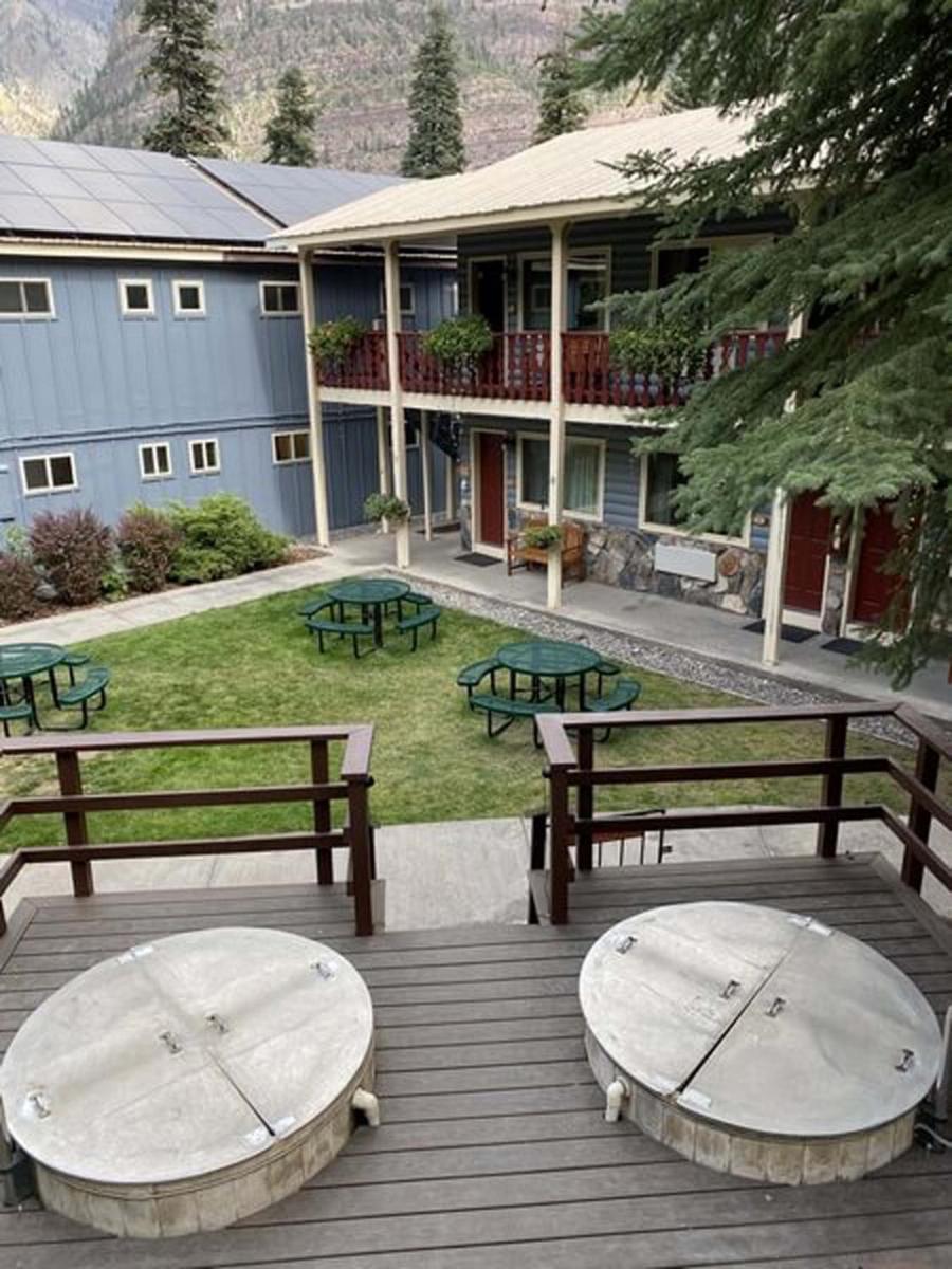 Box Canyon Lodge and Hot Springs - image 4