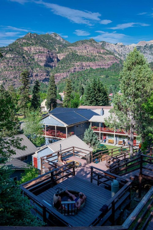 Box Canyon Lodge and Hot Springs - image 9