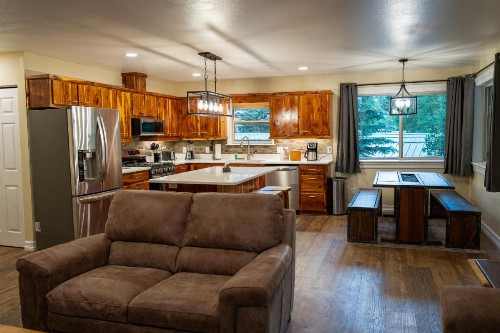 Ouray Riverside Resort - Inn & Cabins - image 4