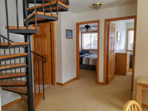 Alpenglow Vacation Rentals - image 12