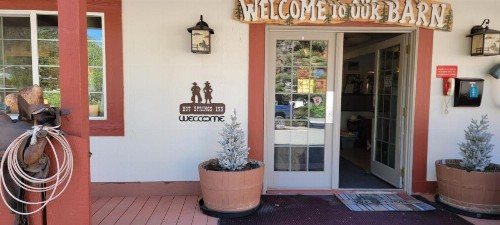 Hot Springs Inn - image 19
