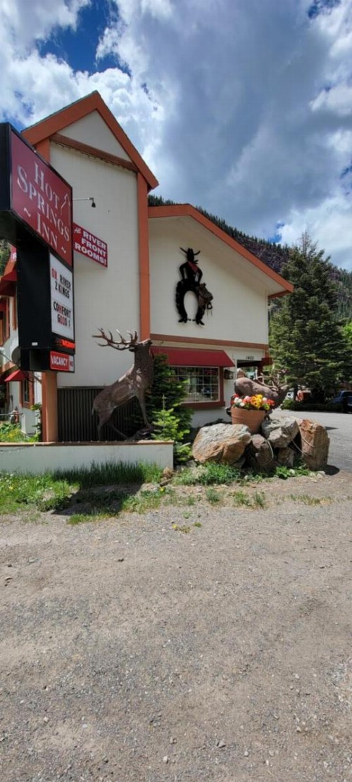 Hot Springs Inn - image 26