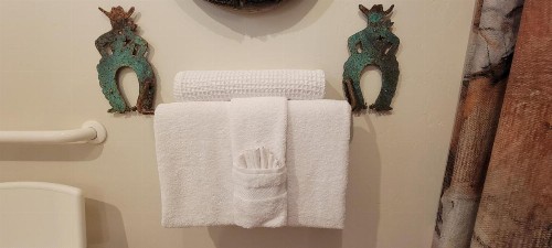 Hot Springs Inn - image 30
