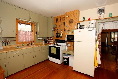 Garden Cottage - image 13
