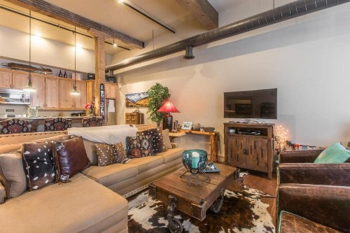 708 Main Street Unit #4