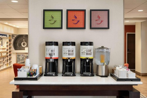 Hampton Inn & Suites Overland Park South - image 31