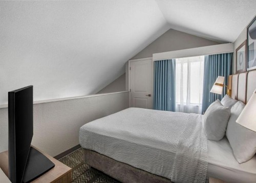 Residence Inn by Marriott Oxnard River Ridge - image 26