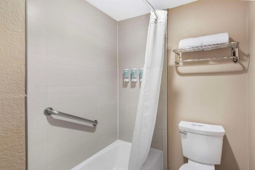 Best Western Oxnard Inn - image 21