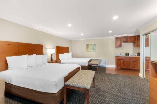 Best Western Oxnard Inn - image 22