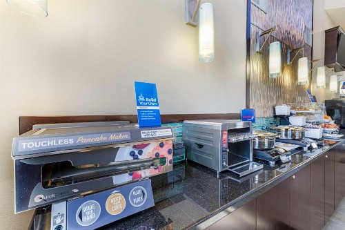 Best Western Oxnard Inn - image 3