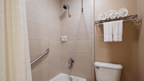 Best Western Oxnard Inn - image 30