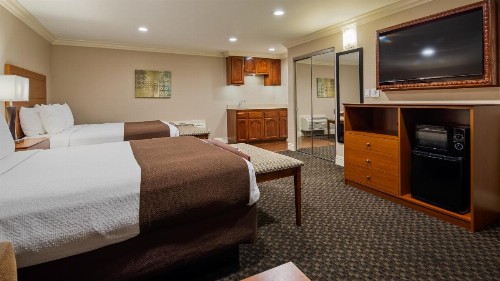 Best Western Oxnard Inn - image 34