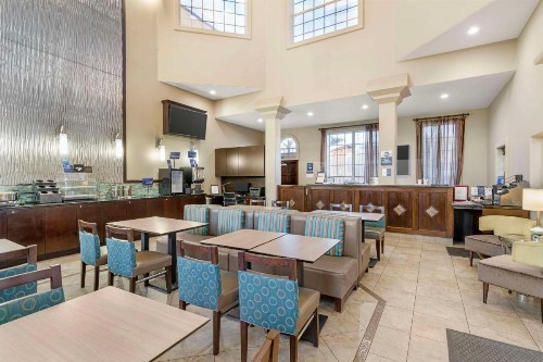 Best Western Oxnard Inn - image 9