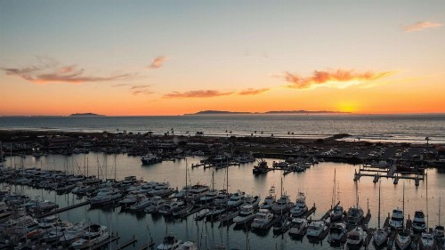 Hampton Inn Channel Islands Harbor - image 35