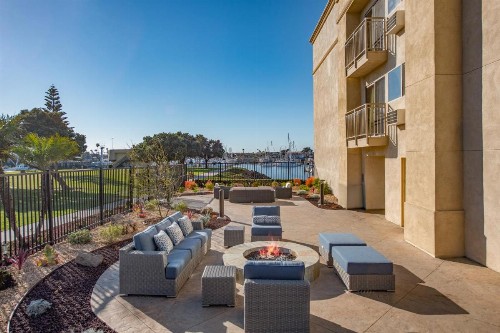 Hampton Inn Channel Islands Harbor - image 42