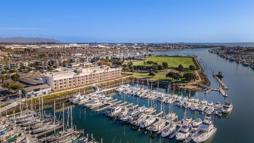 Hampton Inn Channel Islands Harbor - image 46