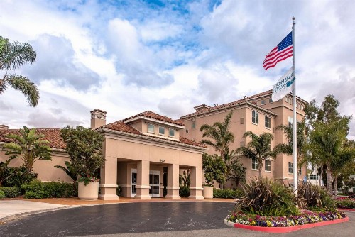 Homewood Suites by Hilton Oxnard/Camarillo - image 1