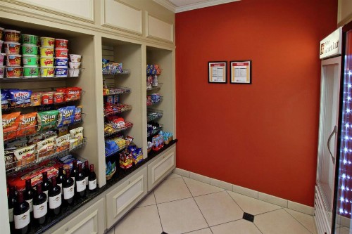 Hilton Garden Inn Oxnard/Camarillo - image 19