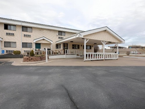 OYO Hotel Ozark MO Hwy 65 - image 10