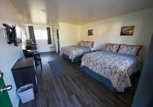 Pacific City Inn - image 15