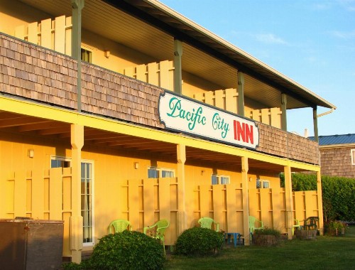 Pacific City Inn - image 20