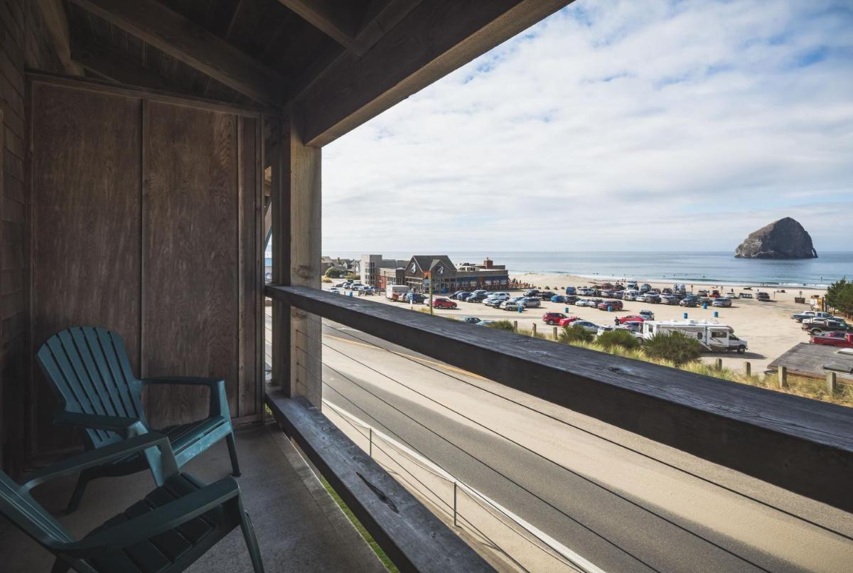 Inn at Cape Kiwanda - image 6