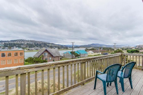 Two Views Vacation Home - image 11