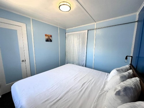 The Anchorage Motel - image 40