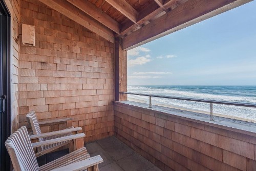 Headlands Coastal Lodge & Spa - image 17