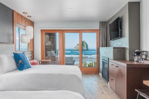 Headlands Coastal Lodge & Spa - image 5