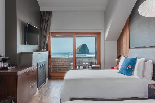 Headlands Coastal Lodge & Spa - image 8