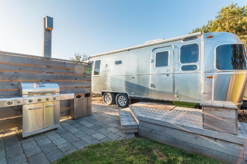 Hart’s Camp Airstream Hotel & RV Park - image 19