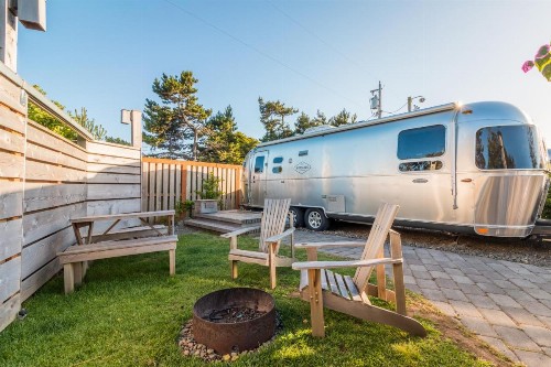 Hart’s Camp Airstream Hotel & RV Park - image 23