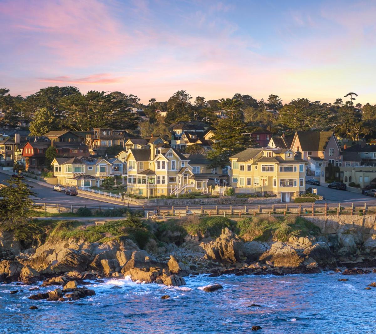 Seven Gables Inn on Monterey Bay A Kirkwood Collection Property - main image