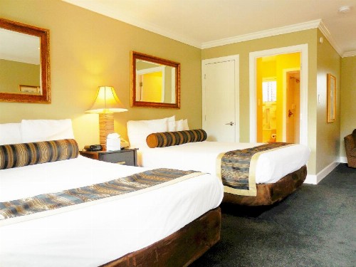 Sea Breeze Inn - Pacific Grove - image 10