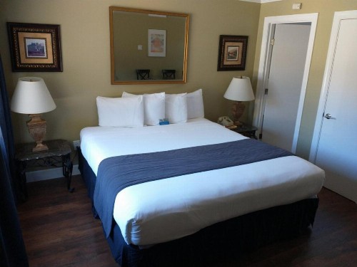 Sea Breeze Inn - Pacific Grove - image 12