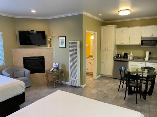 Sea Breeze Inn - Pacific Grove - image 14