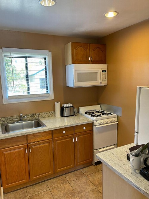 Sea Breeze Inn - Pacific Grove - image 22