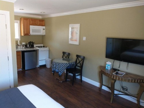 Sea Breeze Inn - Pacific Grove - image 24