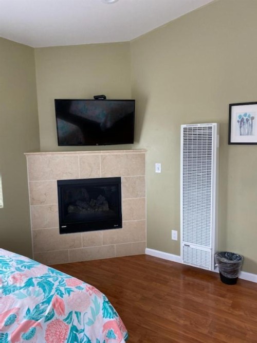 Sea Breeze Inn - Pacific Grove - image 3